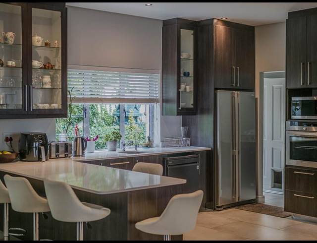 5 BEDROOM HOUSE FOR SALE IN DENNEGEUR